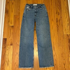 Abercrombie 90’s Relaxed Jeans